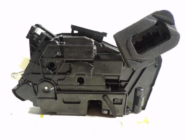5K1837016C Cerradura de puerta delantera derecha comprar Sevilla