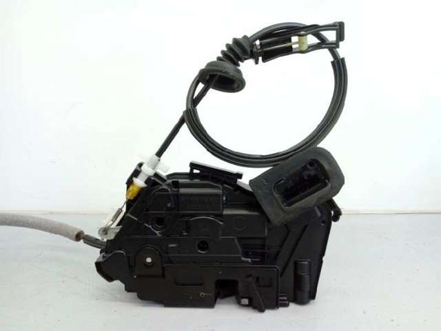 5K1837016D Cerradura de puerta delantera derecha  en stock Sabadell