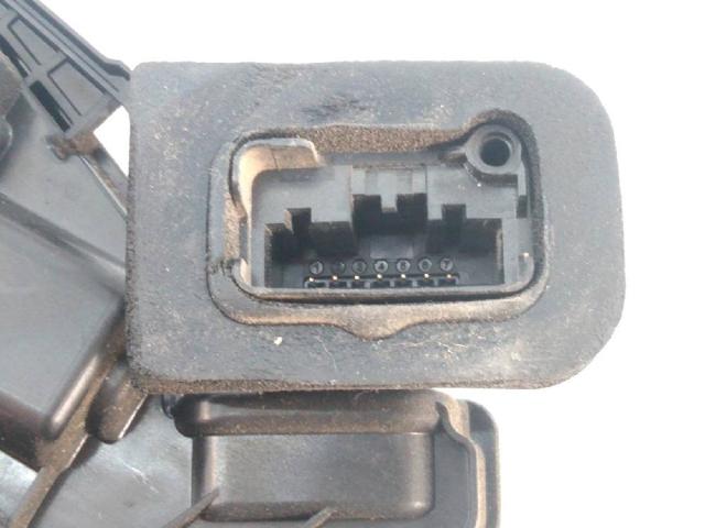 VAG 5K1837016D Cerradura de puerta delantera derecha  disponible España