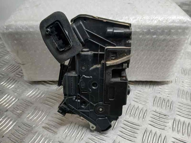 VAG 5K1837016E Cerradura de puerta delantera derecha comprar Pamplona
