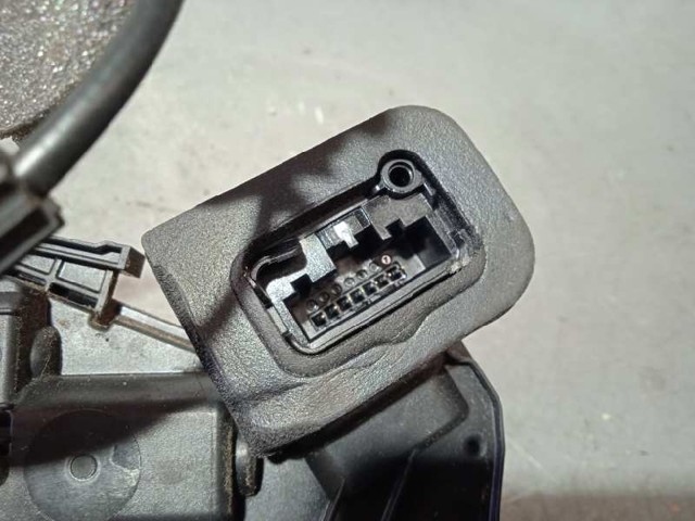 VAG 5K1837016E Cerradura de puerta delantera derecha  disponible Lugo