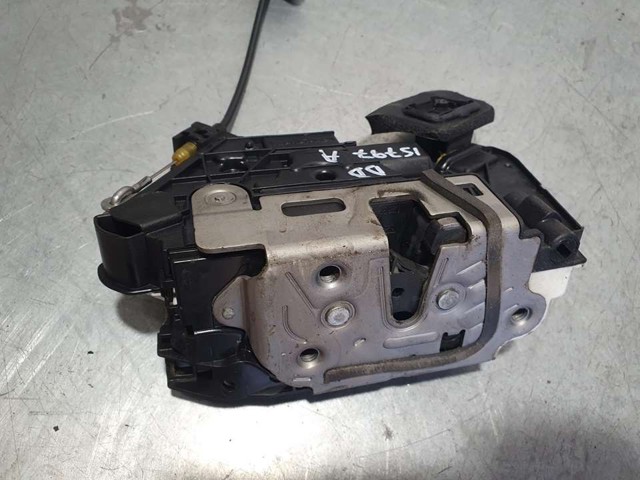 VAG 5K1837016J Cerradura de puerta delantera derecha  disponible Lugo