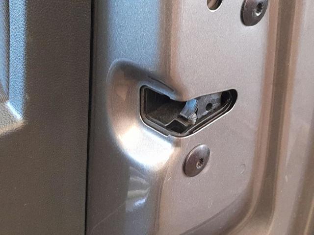 5K1837016J VAG Cerradura de puerta delantera derecha  en stock Gandía