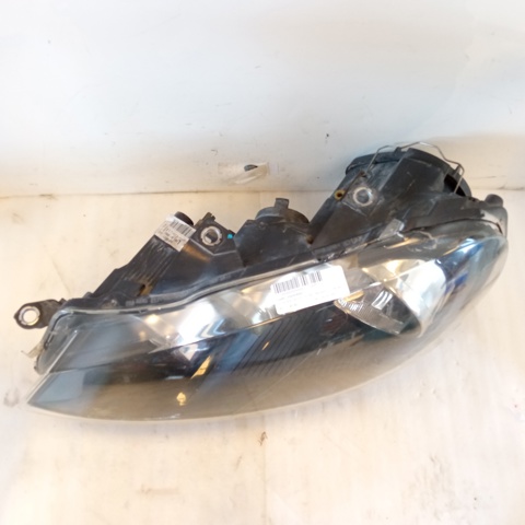Faro izquierdo Volkswagen Golf 6 5K1
