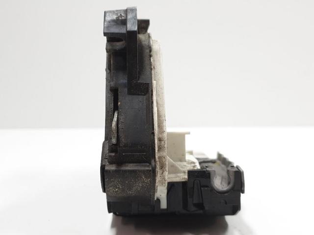 5K4839015 Cerradura de puerta trasera izquierda  en stock Granada