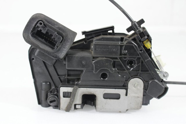 5K4839015AE VAG Cerradura de puerta trasera izquierda  en stock Huelva