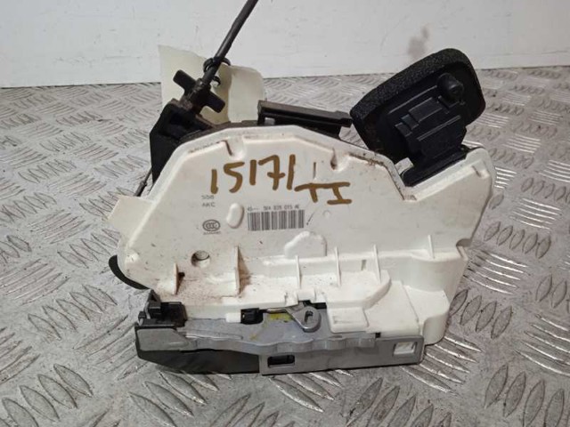 5K4839015AE Cerradura de puerta trasera izquierda  en stock Sabadell