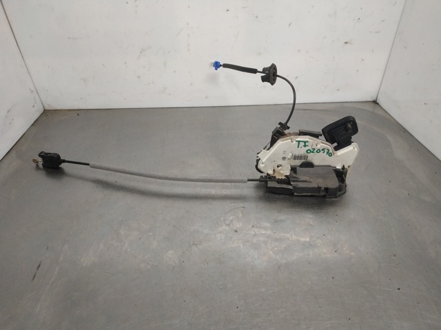 VAG 5K4839015AF Cerradura de puerta trasera izquierda comprar Pamplona