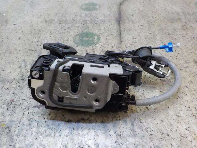 VAG 5K4839015AF Cerradura de puerta trasera izquierda comprar Pamplona