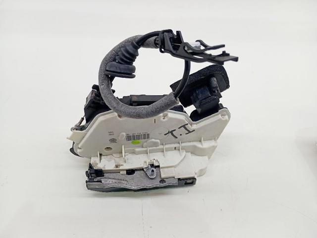 5K4839015Q VAG Cerradura de puerta trasera izquierda  en stock Huelva