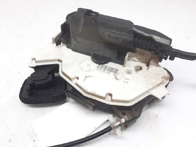 5K4839015R Cerradura de puerta trasera izquierda  en stock Sabadell