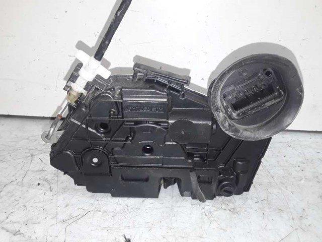 5K4839016 Cerradura de la puerta trasera derecha  comprar en Reus
