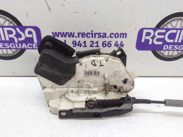 5K4839016F VAG Cerradura de la puerta trasera derecha  disponible Vigo