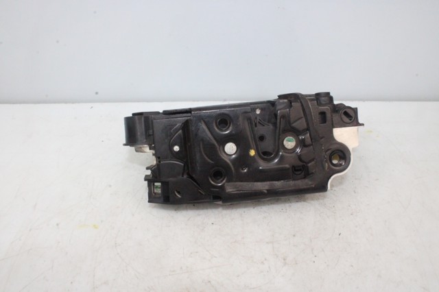 5K4839016F VAG Cerradura de la puerta trasera derecha  en stock Gandía