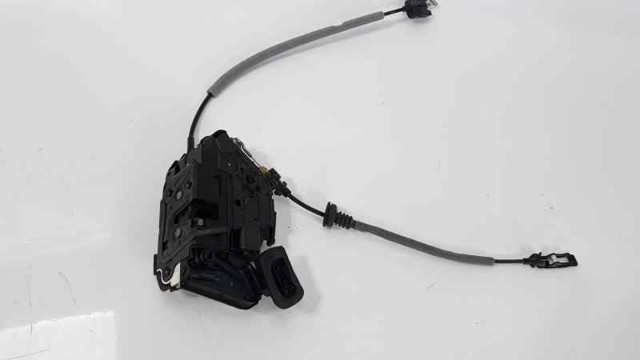 5K4839016Q Cerradura de la puerta trasera derecha  en stock Granada