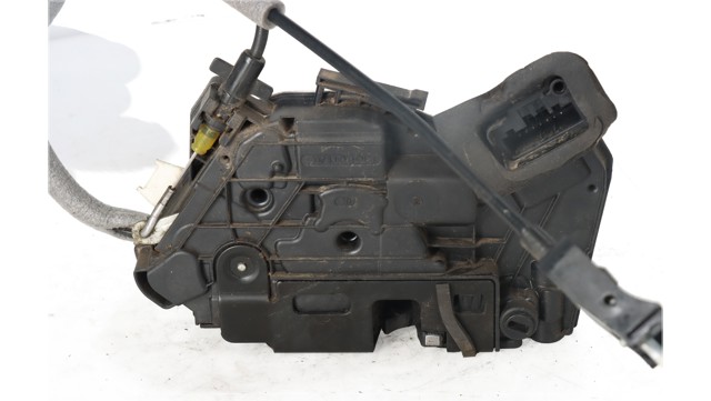 VAG 5K4839016Q Cerradura de la puerta trasera derecha  disponible Valladolid