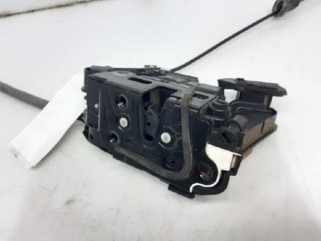 5K4839016R VAG Cerradura de la puerta trasera derecha  en stock Huelva