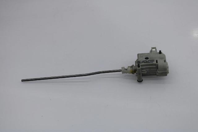 Cerradura de la tapa del depósito de combustible 5K6810773A VAG