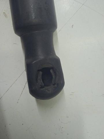 5K6827550D Amortiguador de la tapa del maletero  disponible Burgos