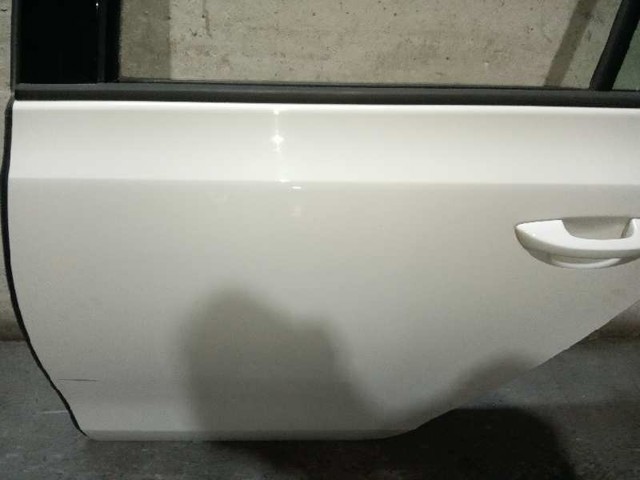 5K6833055K Puerta trasera izquierda  comprar en Reus