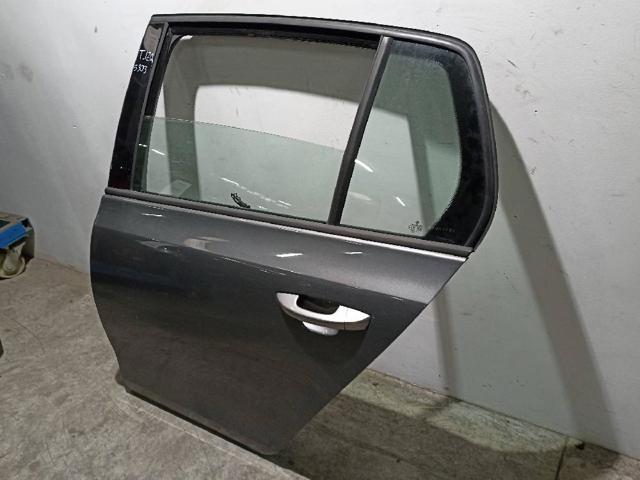 5K6833055K Puerta trasera izquierda  en stock Granada