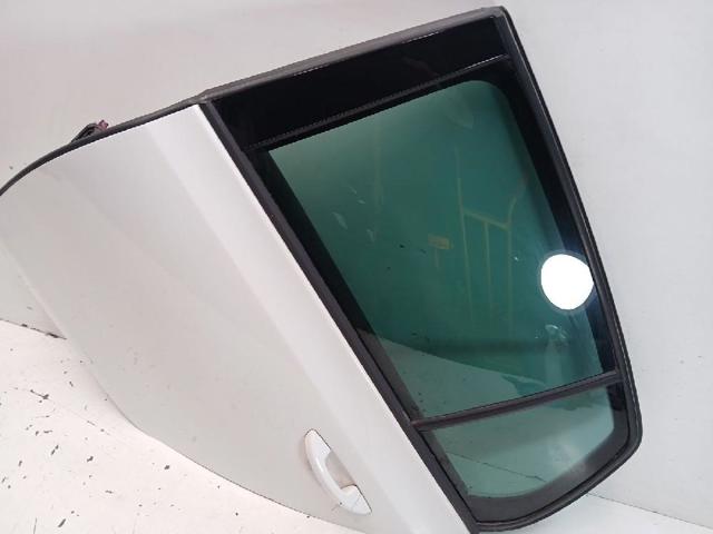 5K6833055K Puerta trasera izquierda  disponible Utrera