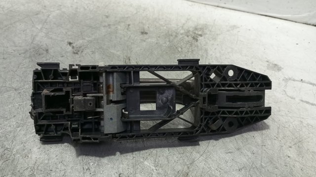 5L0837885C VAG Soporte de manija exterior de puerta delantera derecha comprar Bilbao