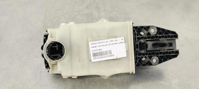 5L0837885C Soporte de manija exterior de puerta delantera derecha  en stock Castellón