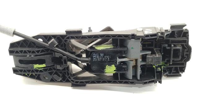 VAG 5L0837885C Soporte de manija exterior de puerta delantera derecha  en stock Valencia