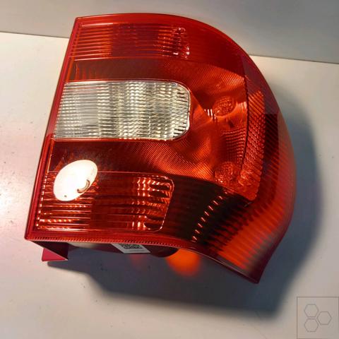 5L0945111 Piloto trasero izquierdo comprar Girona