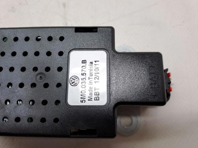 VAG 5M0035570B Amplificador de señal de antena  disponible España