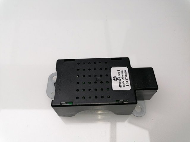 5M0035570B Amplificador de señal de antena  en stock Granada