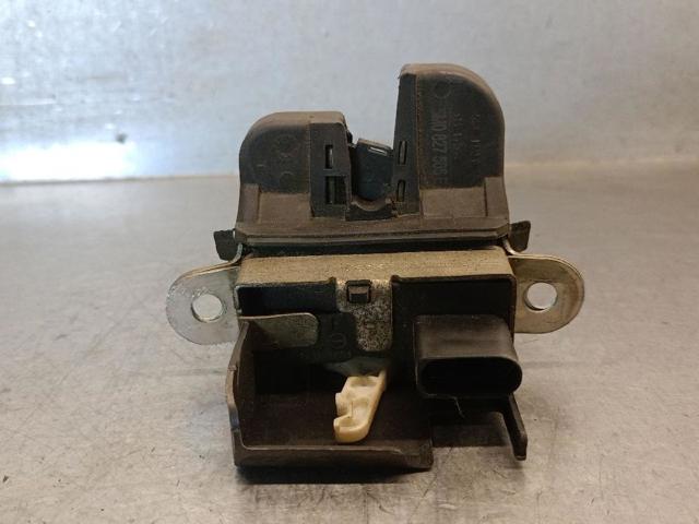 5M0827505E Cerradura de maletero comprar Sevilla