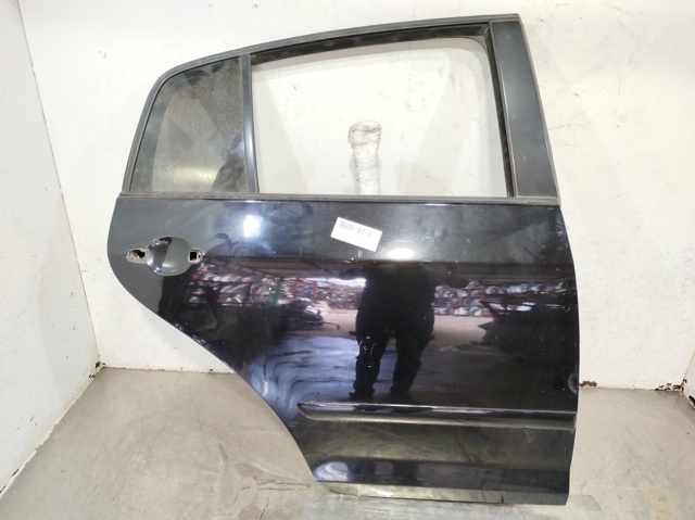 Puerta delantera Volkswagen Golf V (2004-2008)