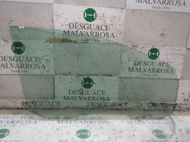 Luna de puerta delantera derecha 5M0845202 VAG