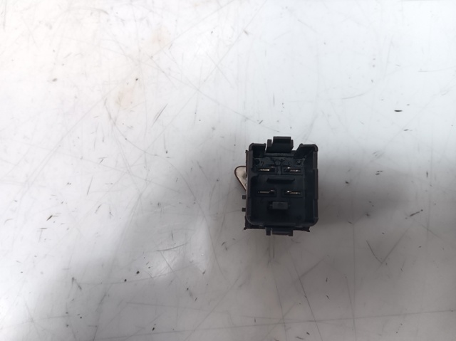 5M0953509A VAG Boton de luz de emergencía  en stock Gandía