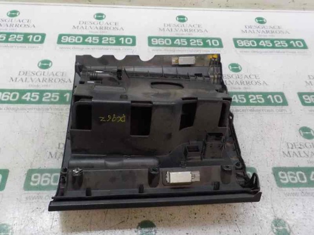 Tapa guantera para Volkswagen Tiguan 5N1, 5N2