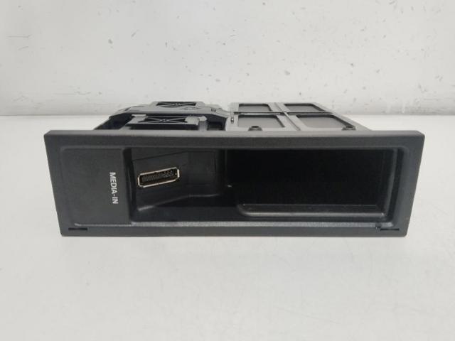 5N0035342B Unidad de control multimedia  comprar en Reus