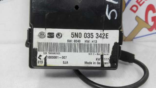 5N0035342E Unidad de control multimedia comprar Sevilla