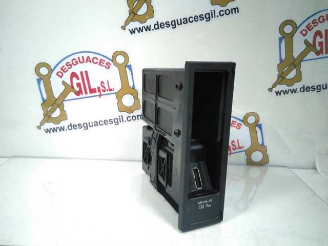 VAG 5N0035342E Unidad de control multimedia  en stock Terrassa