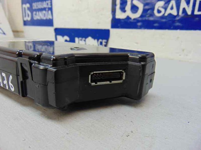 VAG 5N0035342E Unidad de control multimedia  en stock Terrassa