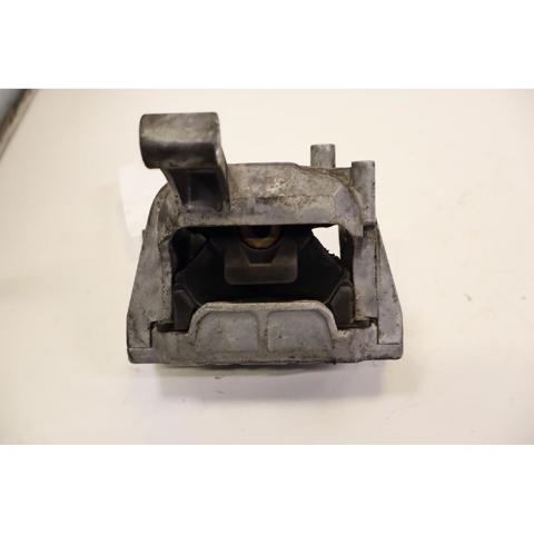 5N0199262E Soporte de motor derecho  en stock Sabadell
