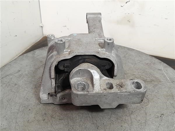 VAG 5N0199262F Soporte de motor derecho  en stock Salamanca