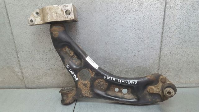 VAG 5N0407151 Brazo inferior izquierdo de la suspensión delantera  en stock Salamanca