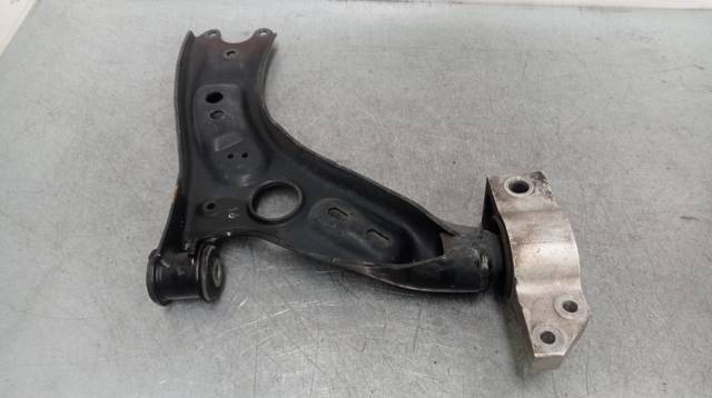 5N0407151 Brazo inferior izquierdo de la suspensión delantera comprar Sevilla