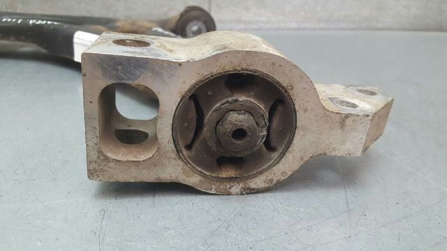 5N0407151 Brazo inferior izquierdo de la suspensión delantera comprar Girona