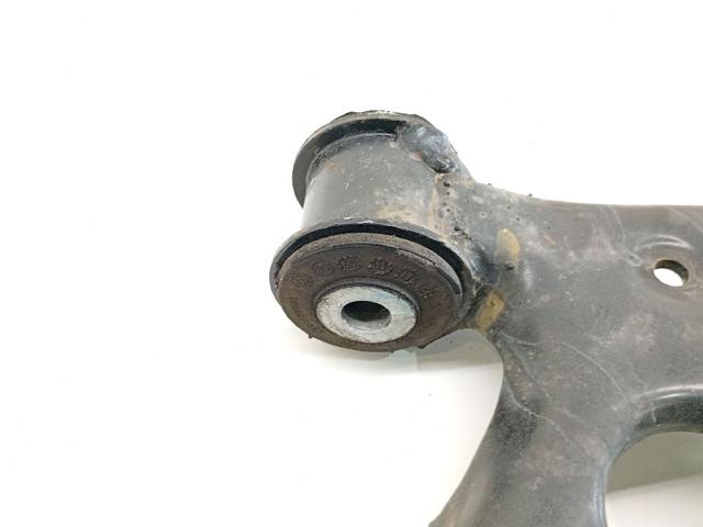 5N0407152 Brazo inferior derecho de la suspensión delantera comprar Sevilla