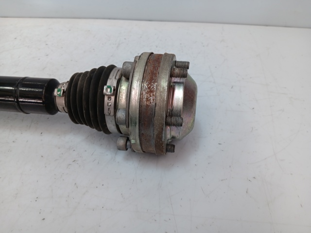 VAG 5N0407762F Árbol de transmisión delantero derecho  en stock Salamanca