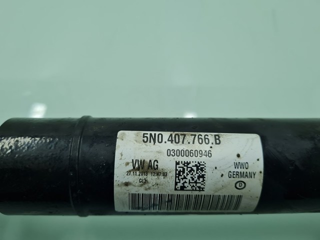 VAG 5N0407766B Semieje delantero derecho comprar Pamplona