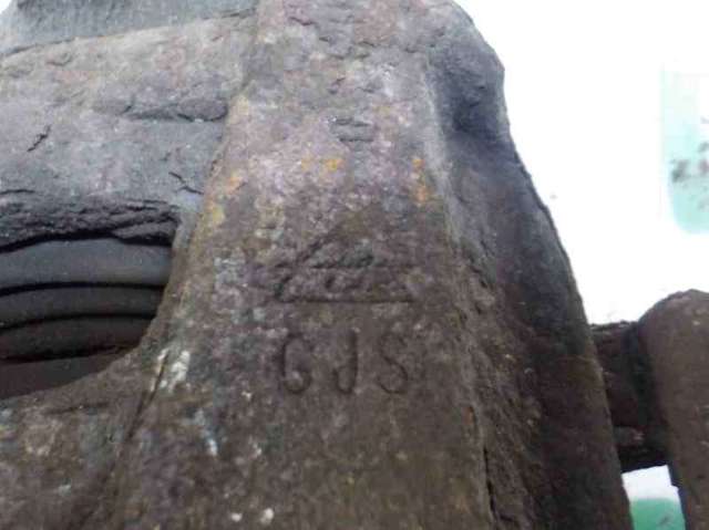 5N0615123 Pinza de freno delantera izquierda  en stock Castellón